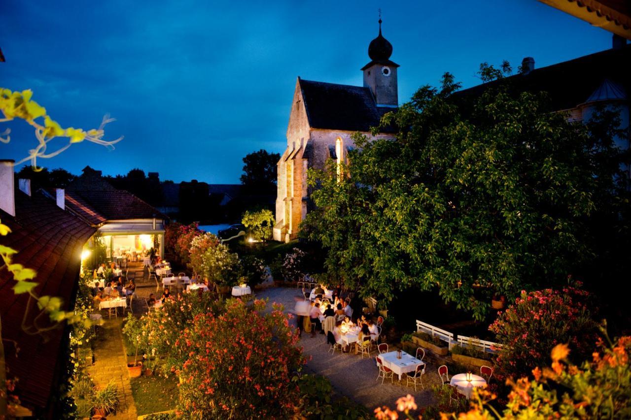 Gut Oberstockstall Hotel Kirchberg am Wagram Kültér fotó